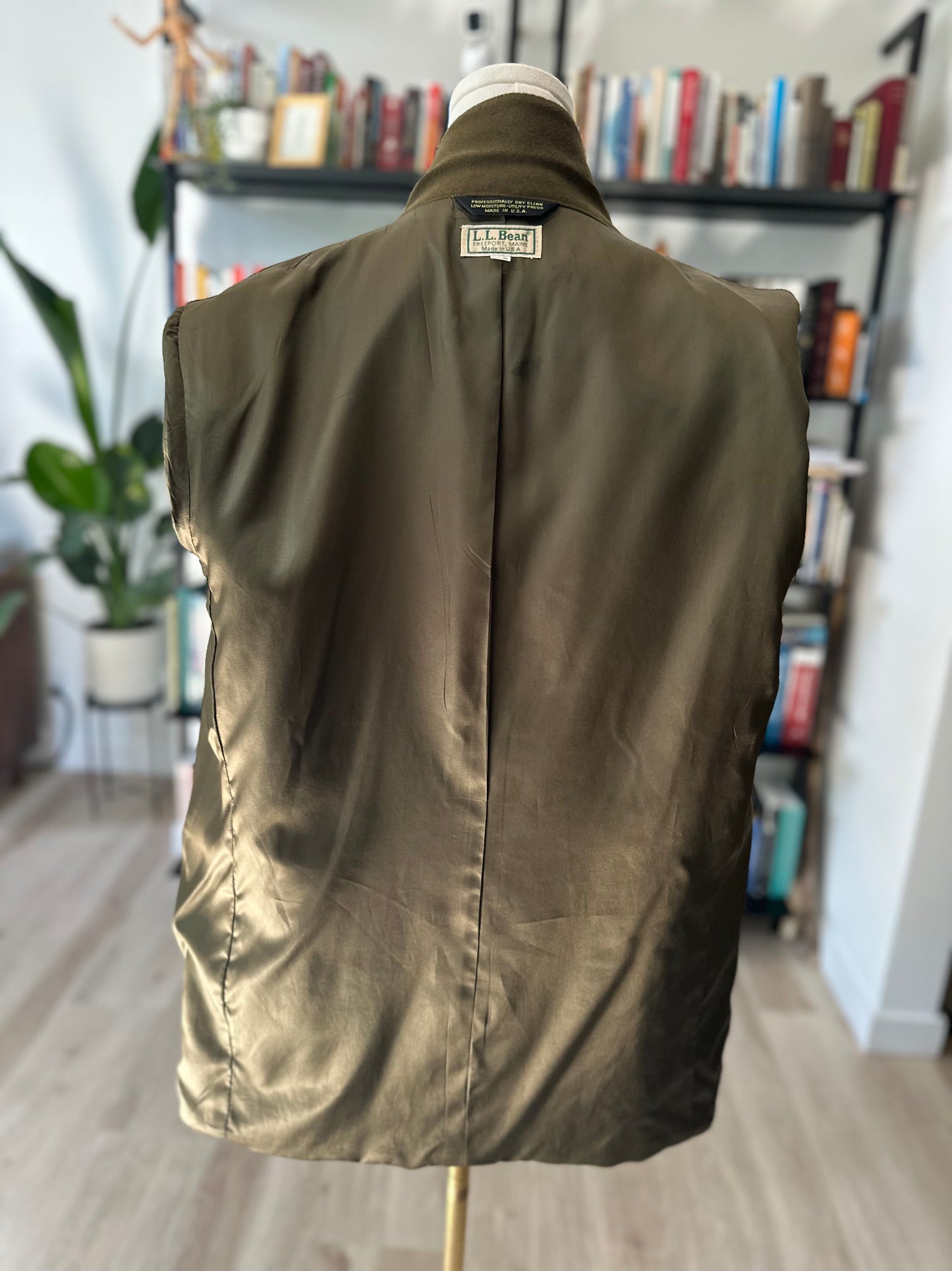 80s/90s LL Bean Olive wool blazer. Made in the USA