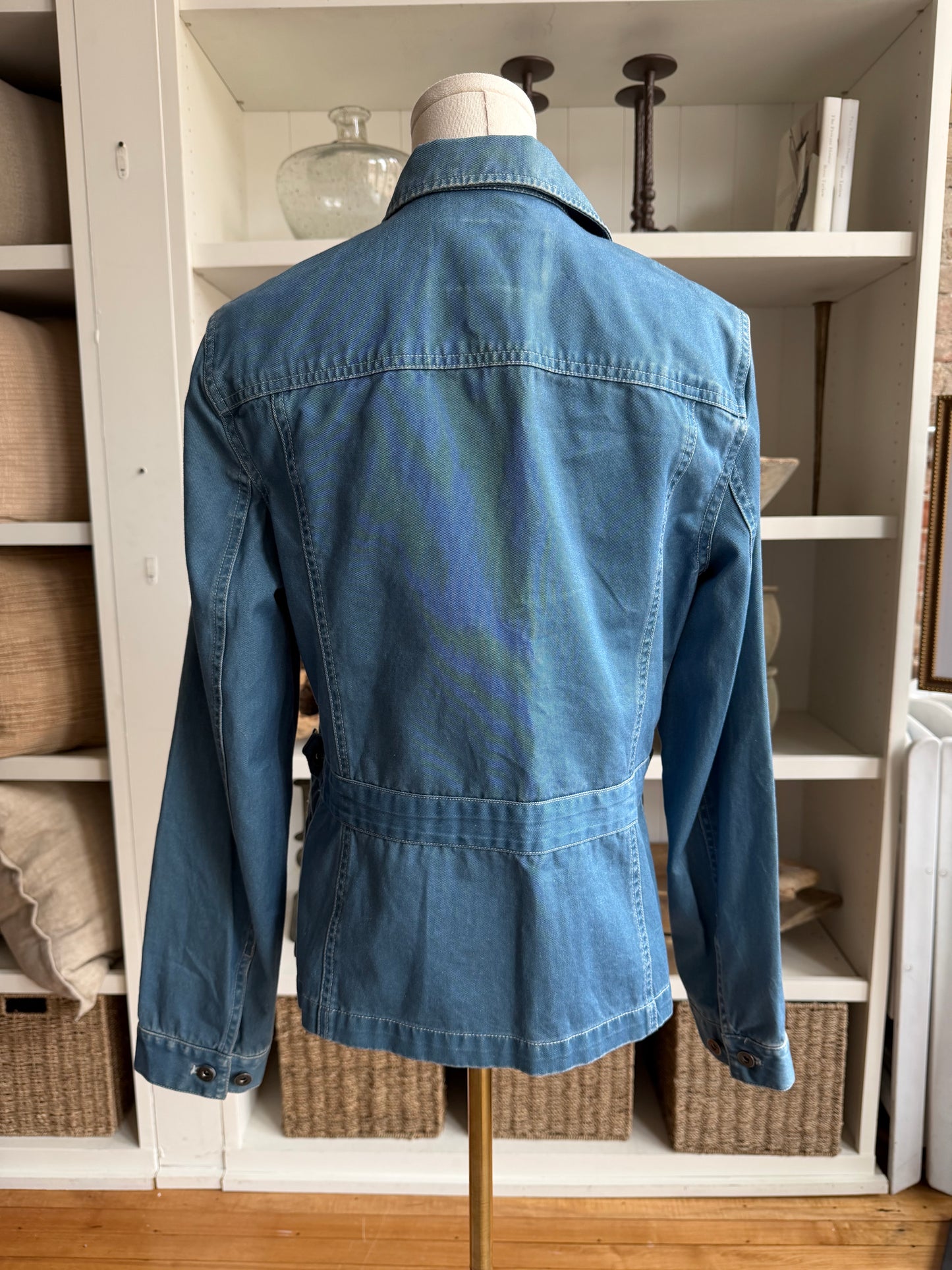 90s Lauren Ralph Lauren blue lightweight denim jacket. Made in Hong Kong