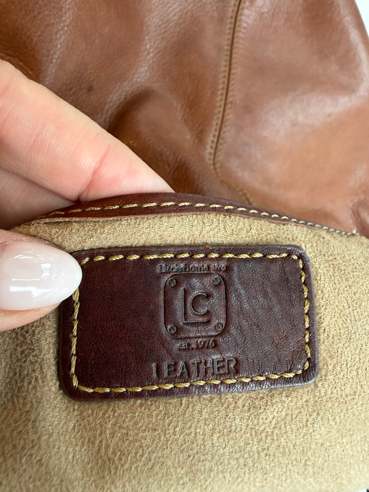 00 Liz Claiborne leather shoulder bag