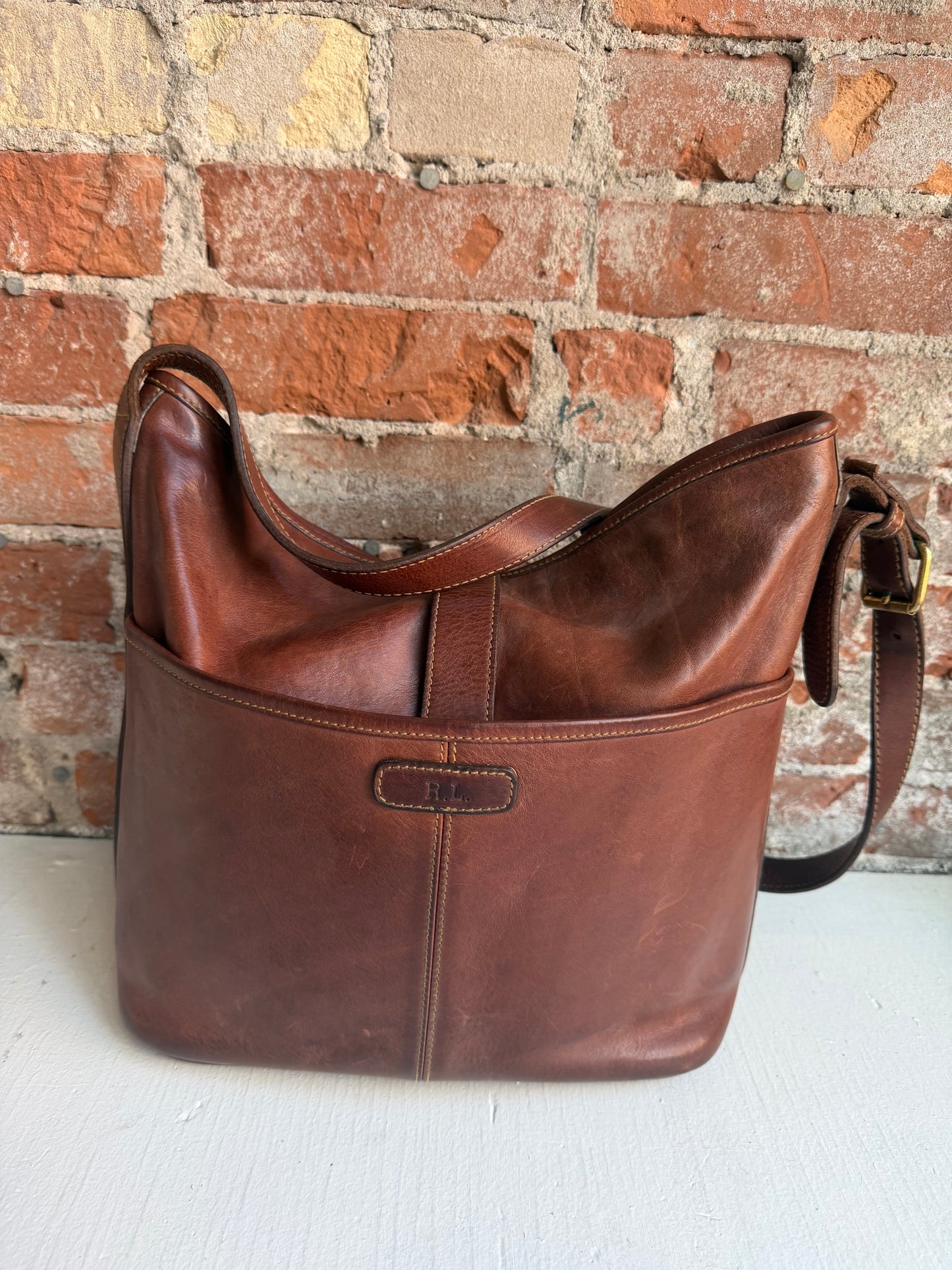 Rare Ralph Lauren leather shoulder bag with brass hook closure