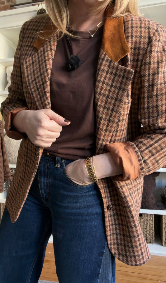 90s Brandon Thomas tweed blazer with suede collar. Fits S-L