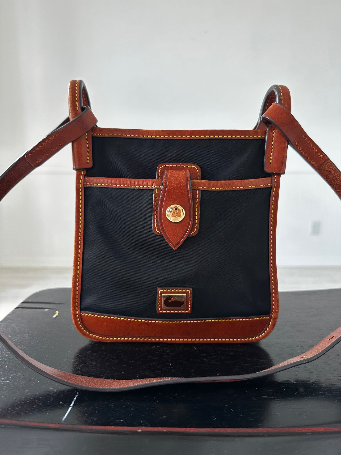 Dooney and Bourke Wayfair letter carrier bag
