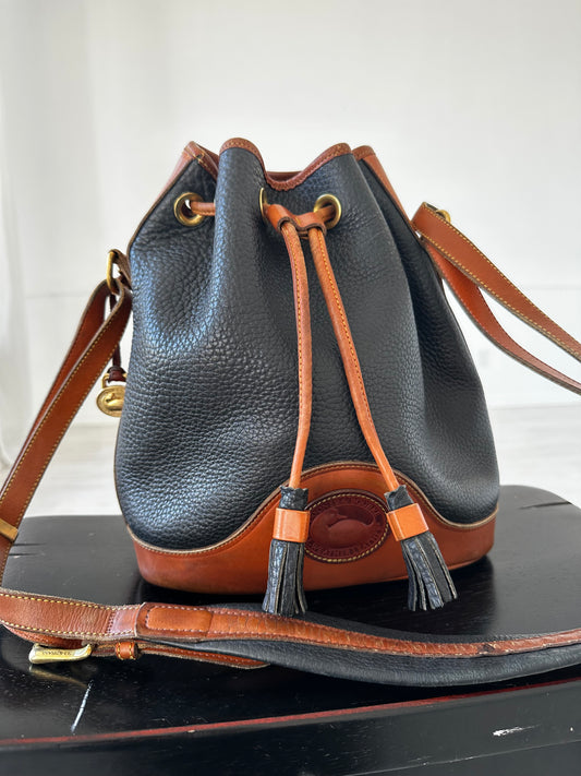 90s Dooney and Bourke black bucket bag