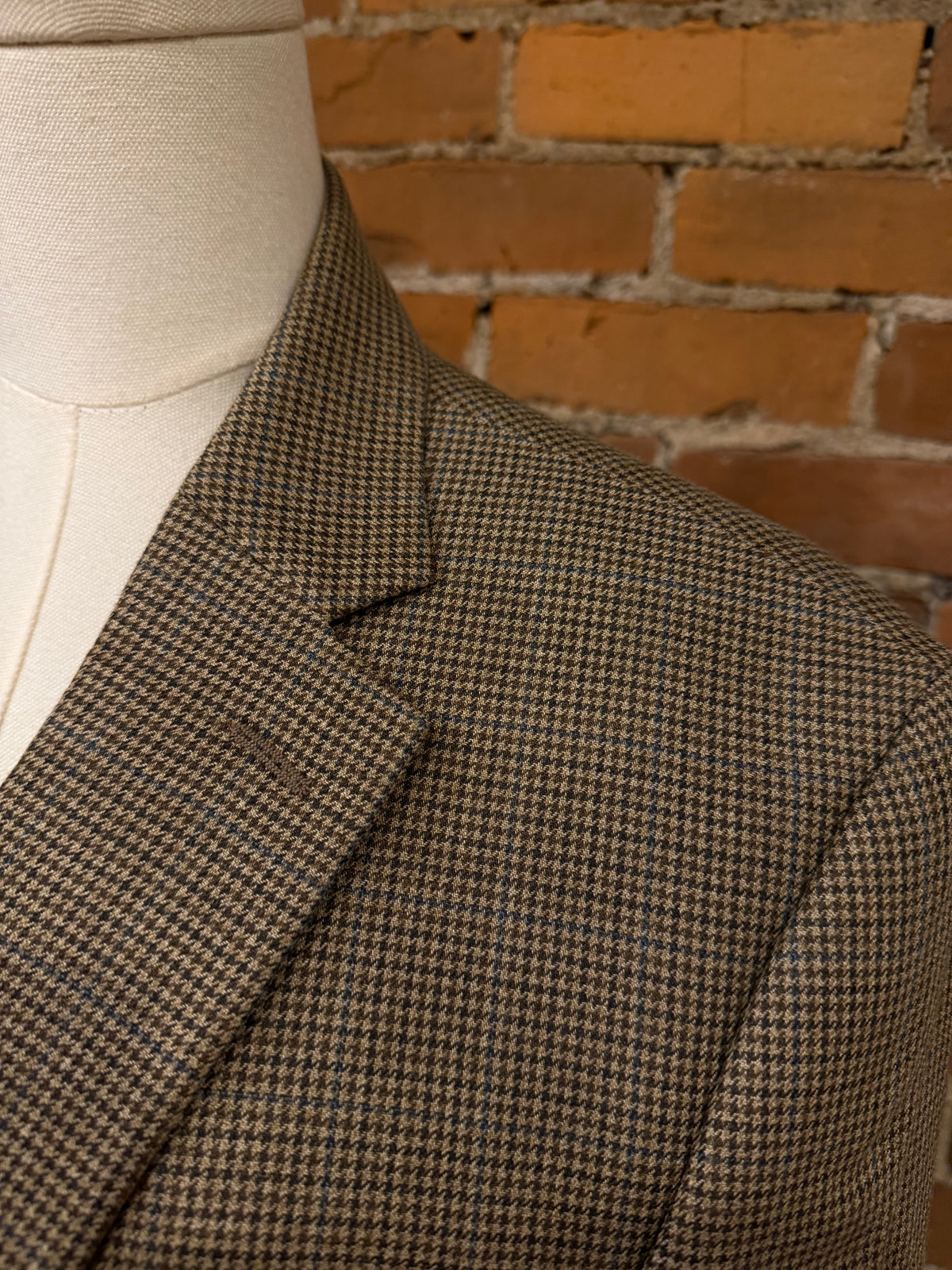 90s Lauren Ralph Lauren wool silk houndstooth blazer. Fits S-L
