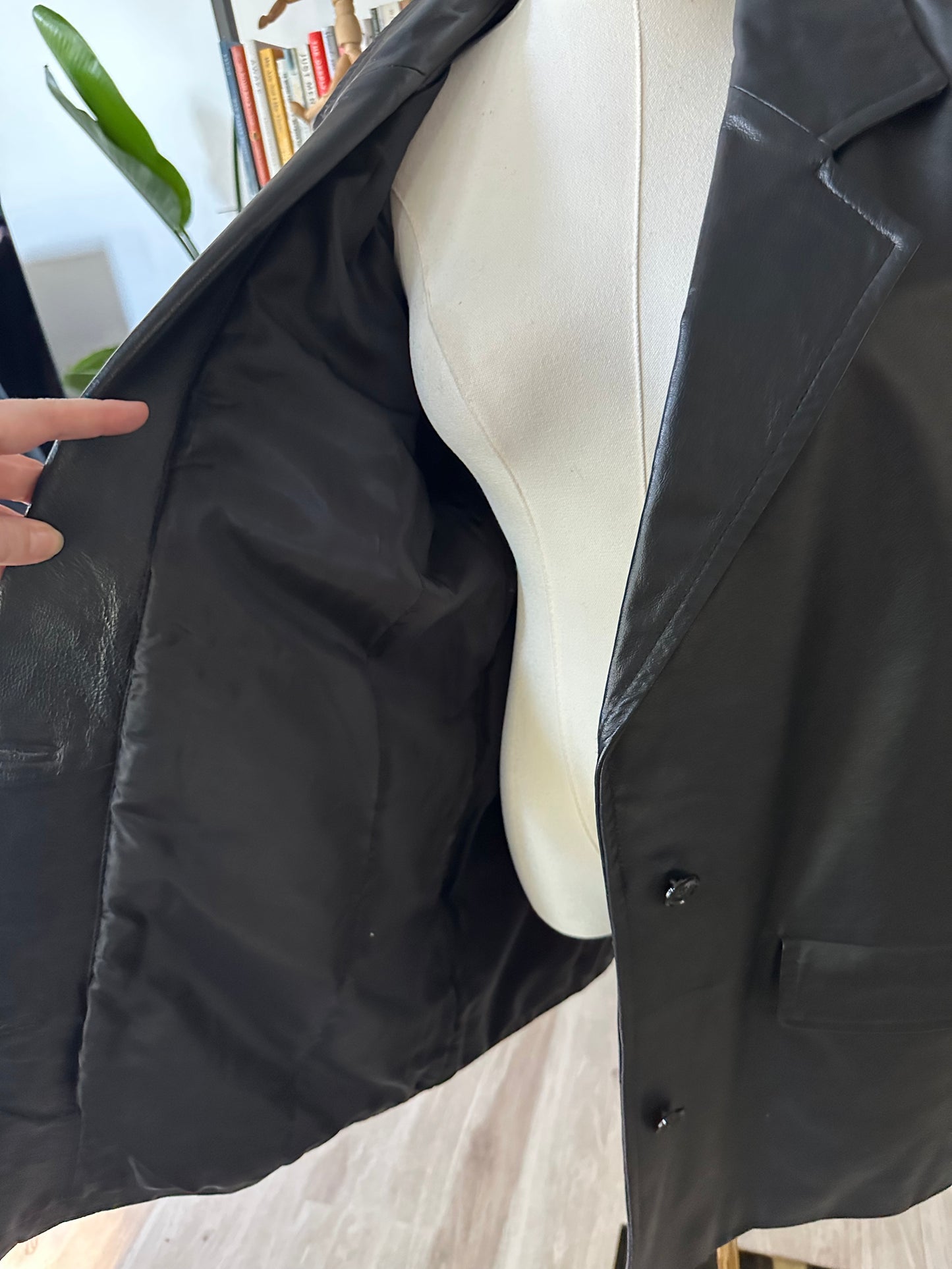 90s G111 black leather blazer