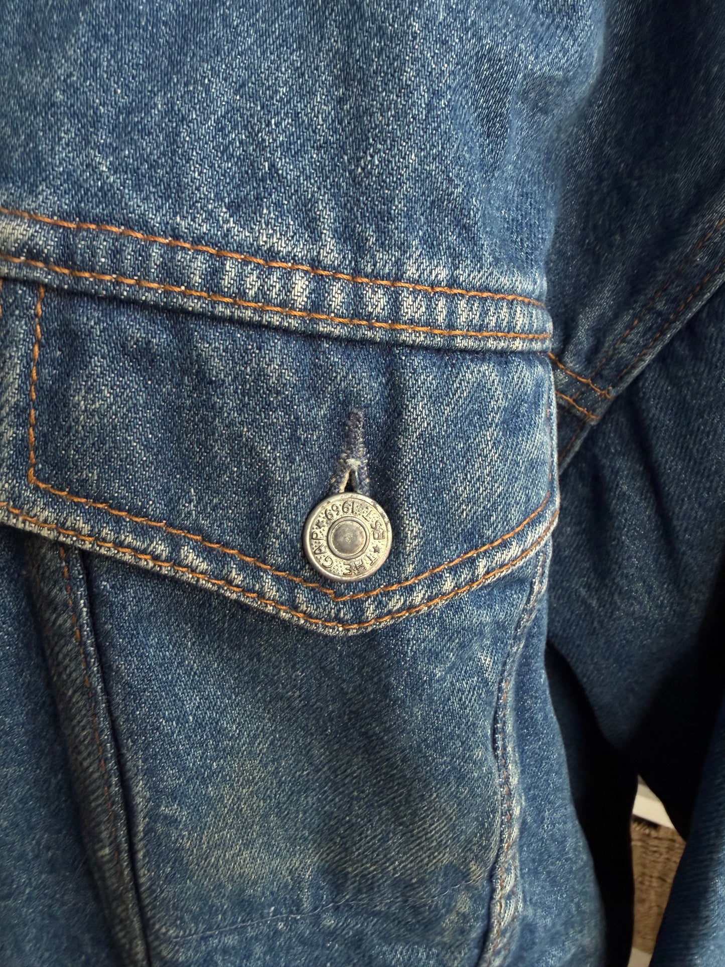 90s Gap flannel lined denim jacket. Fits XS-M