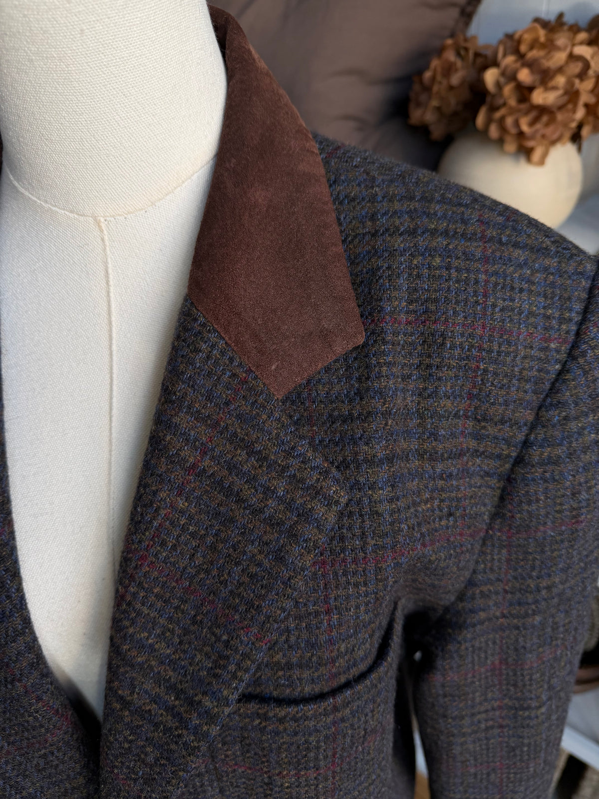 90s Express tweed blazer with leather collar. Fits S-L