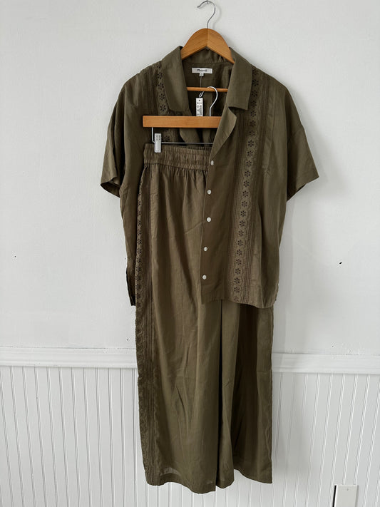 Madewell embroidered set. NWT