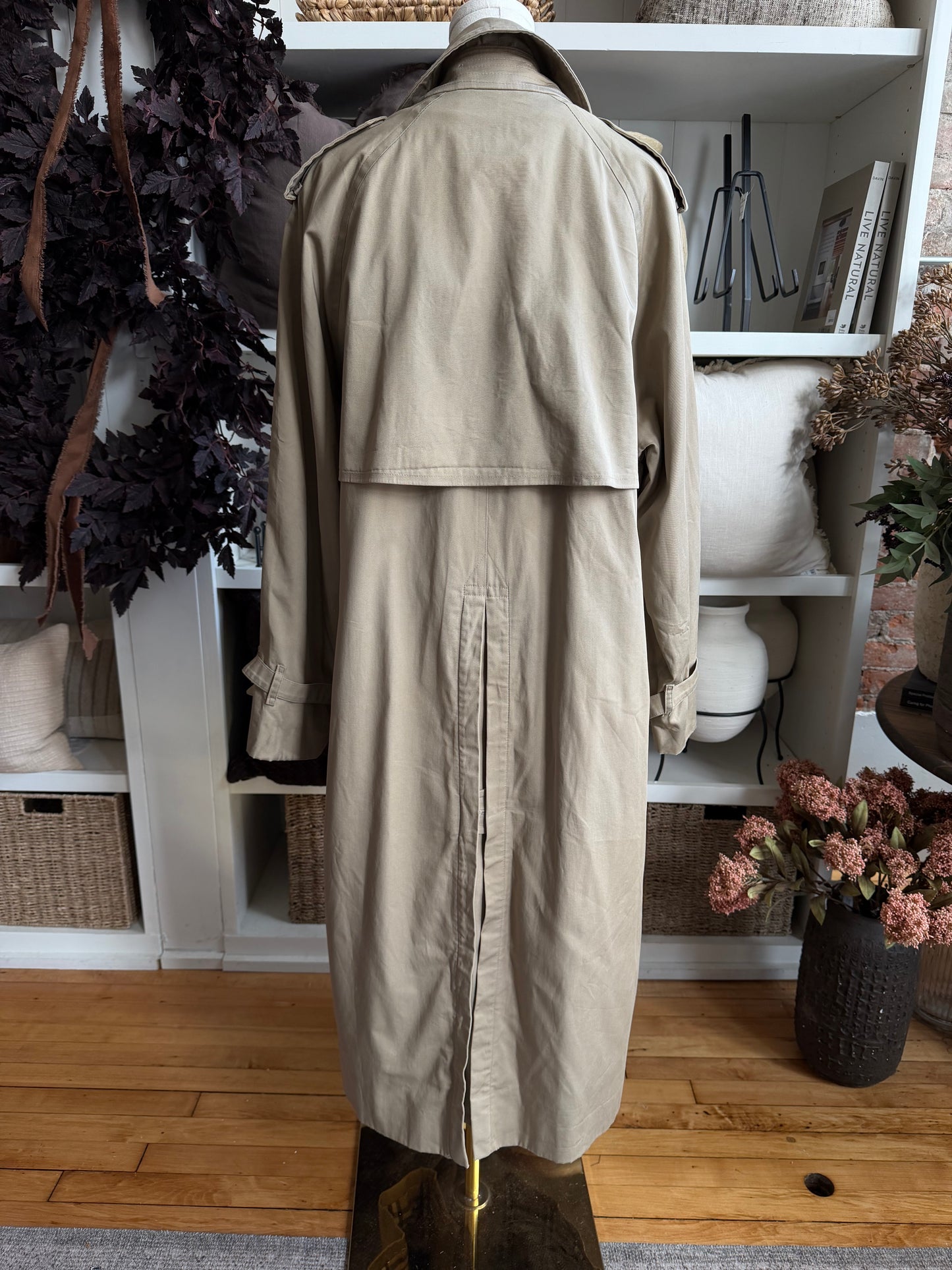 Vintage Burberry khaki trench with zip out wool liner. Fits M-XL