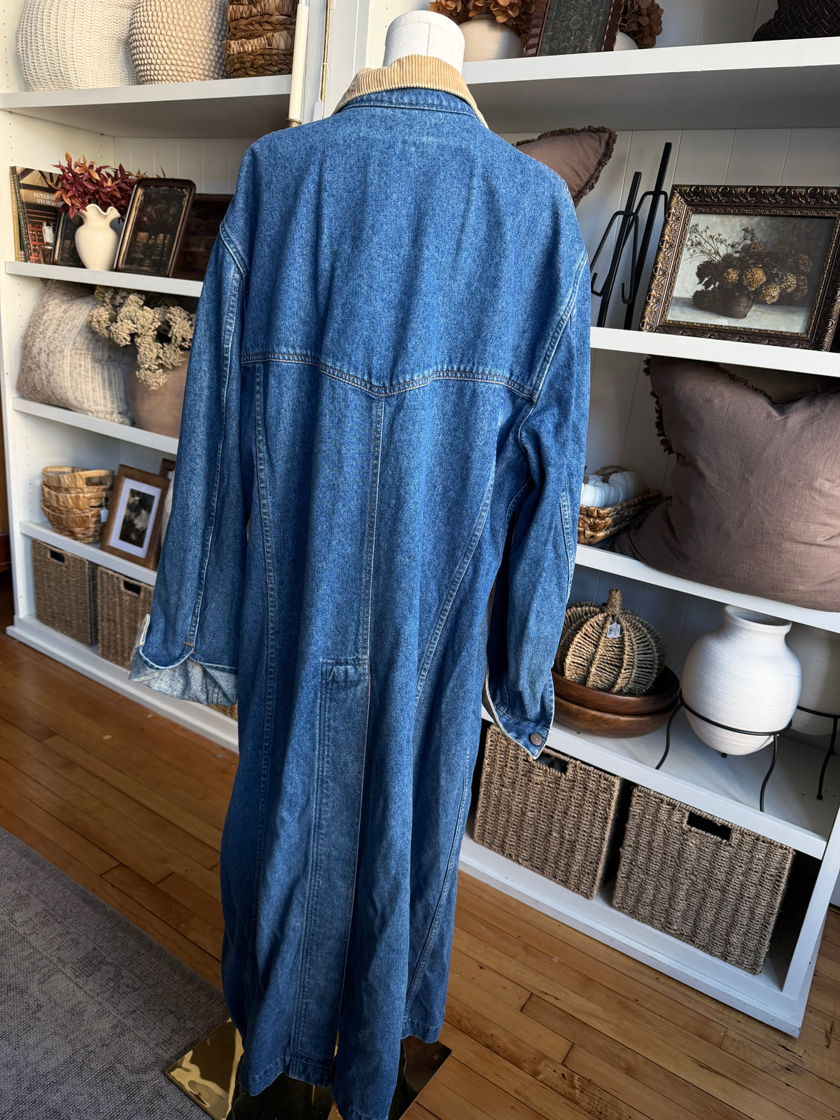 80s Levi’s denim duster with corduroy collar. Made in the USA
