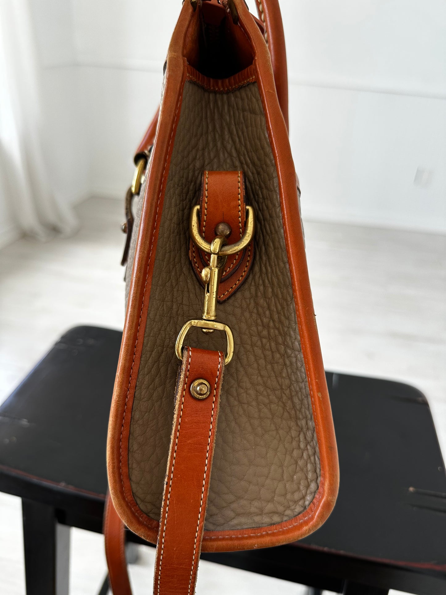 90's Dooney & Bourke Taupe Top Zip Shoulder Satchel with crossbody strap