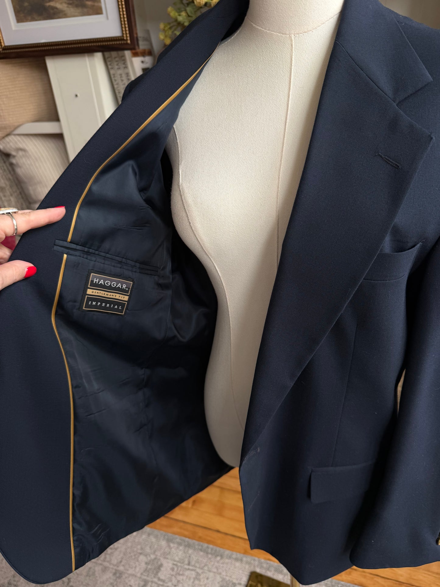 80s Hagaar lightweight navy wool blazer. Made in the USA