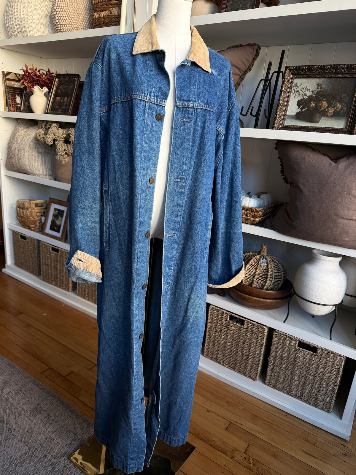 80s Levi’s denim duster with corduroy collar. Made in the USA