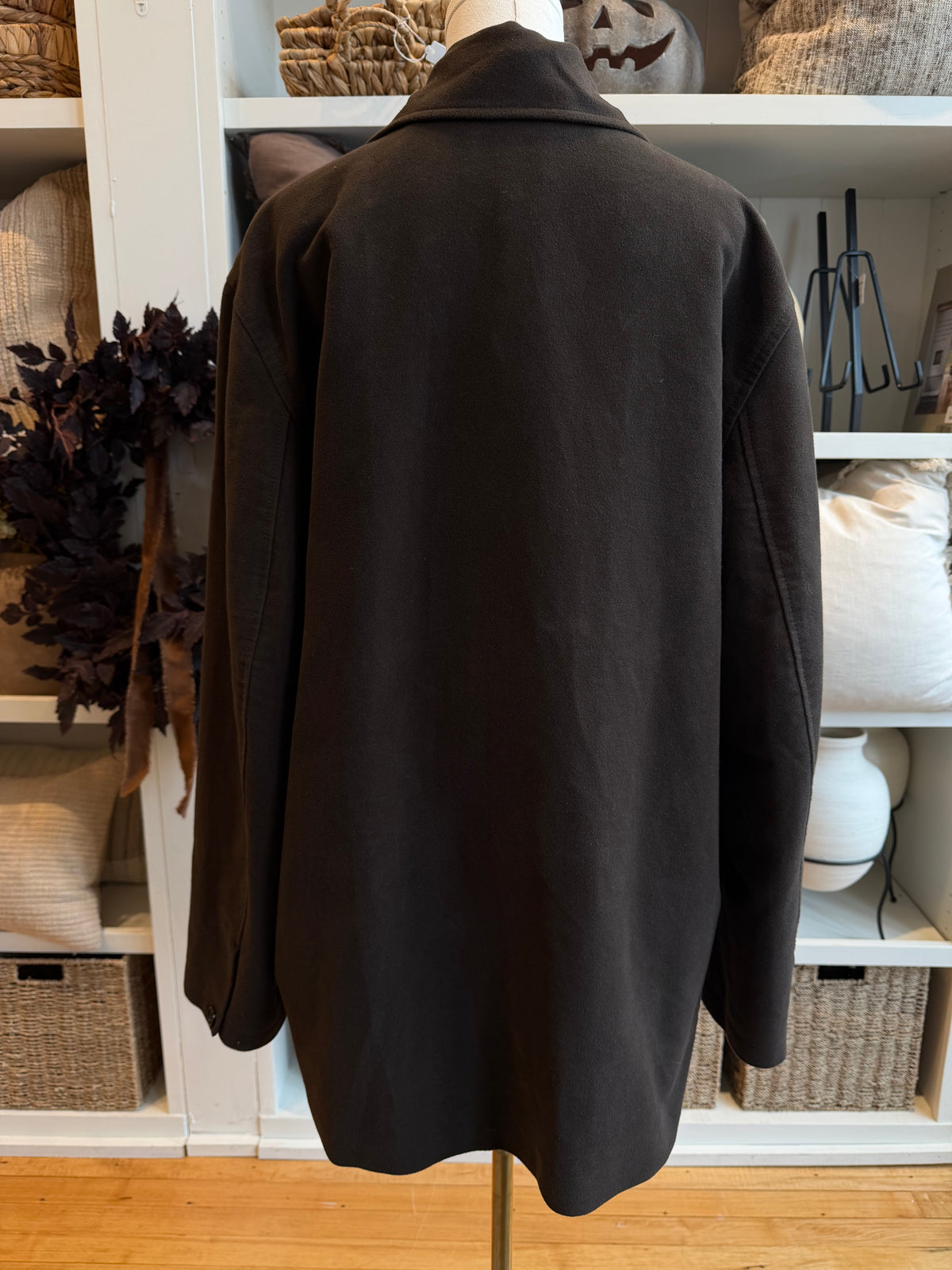 Banana Republic Italian Moleskin barn jacket in dark brown. Size L