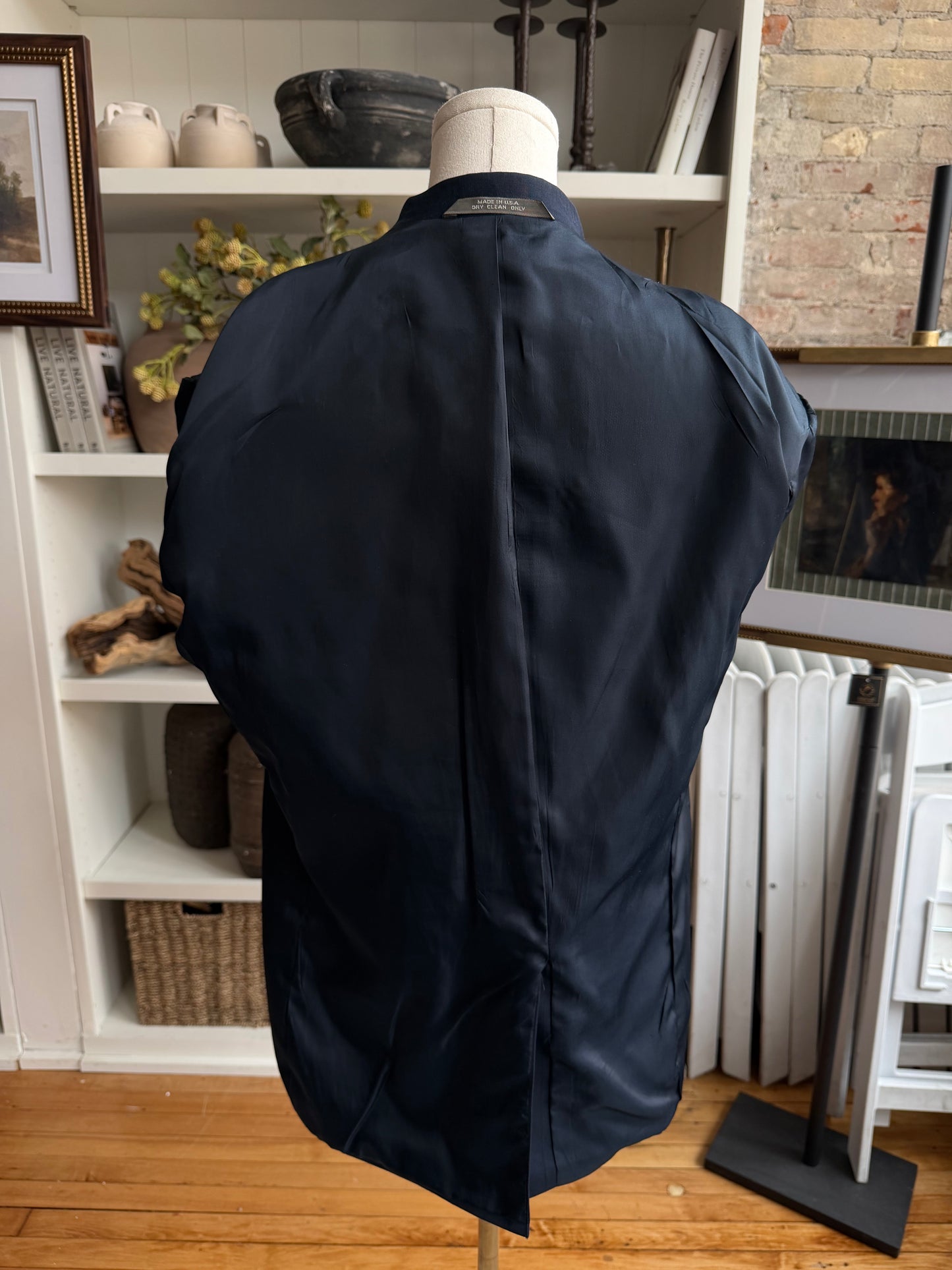80s Hagaar lightweight navy wool blazer. Made in the USA