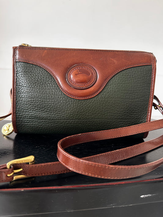 90s Dooney and Bourke zip top crossbody in dark hunter green