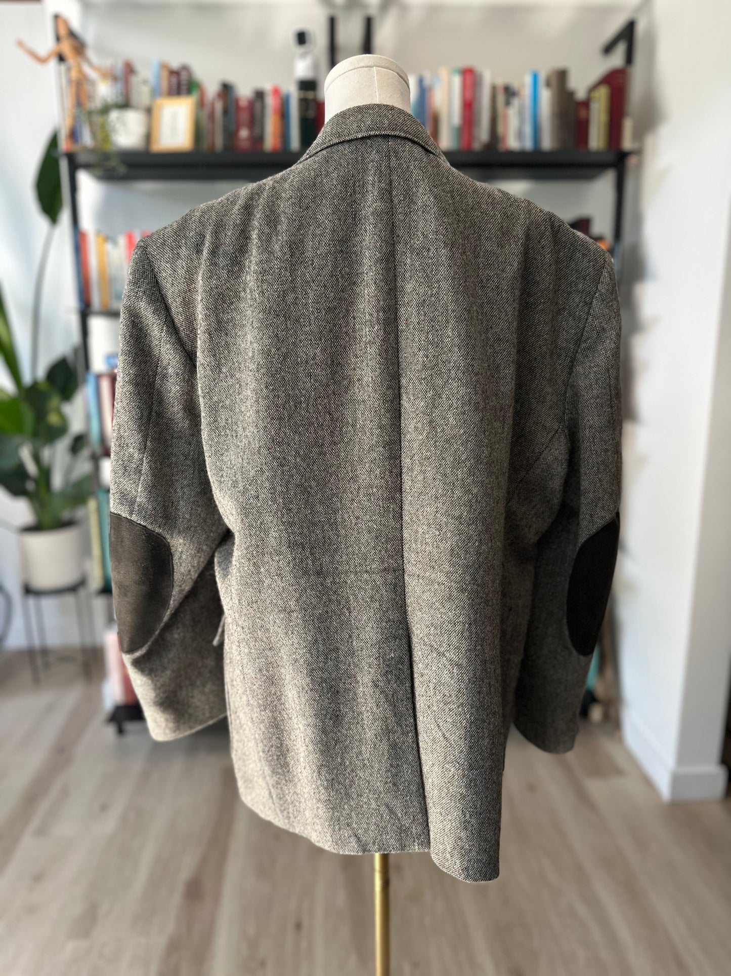 80s Executive Collection wool tweed blazer with suede elbow patches