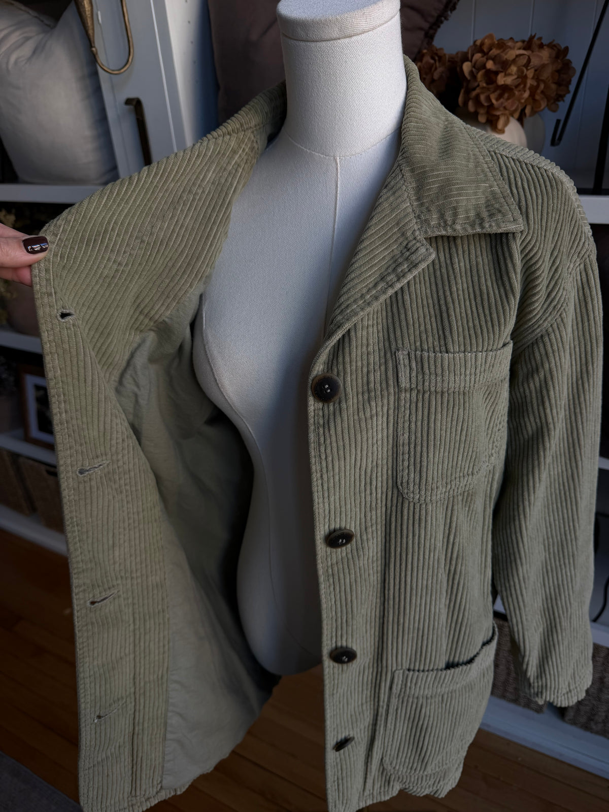 90s Liz Claiborne green corduroy chore coat. Fits XXS-S petite