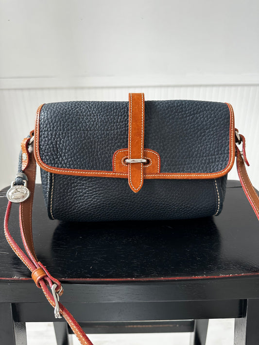 90s Dooney and Bourke navy crossbody with silver