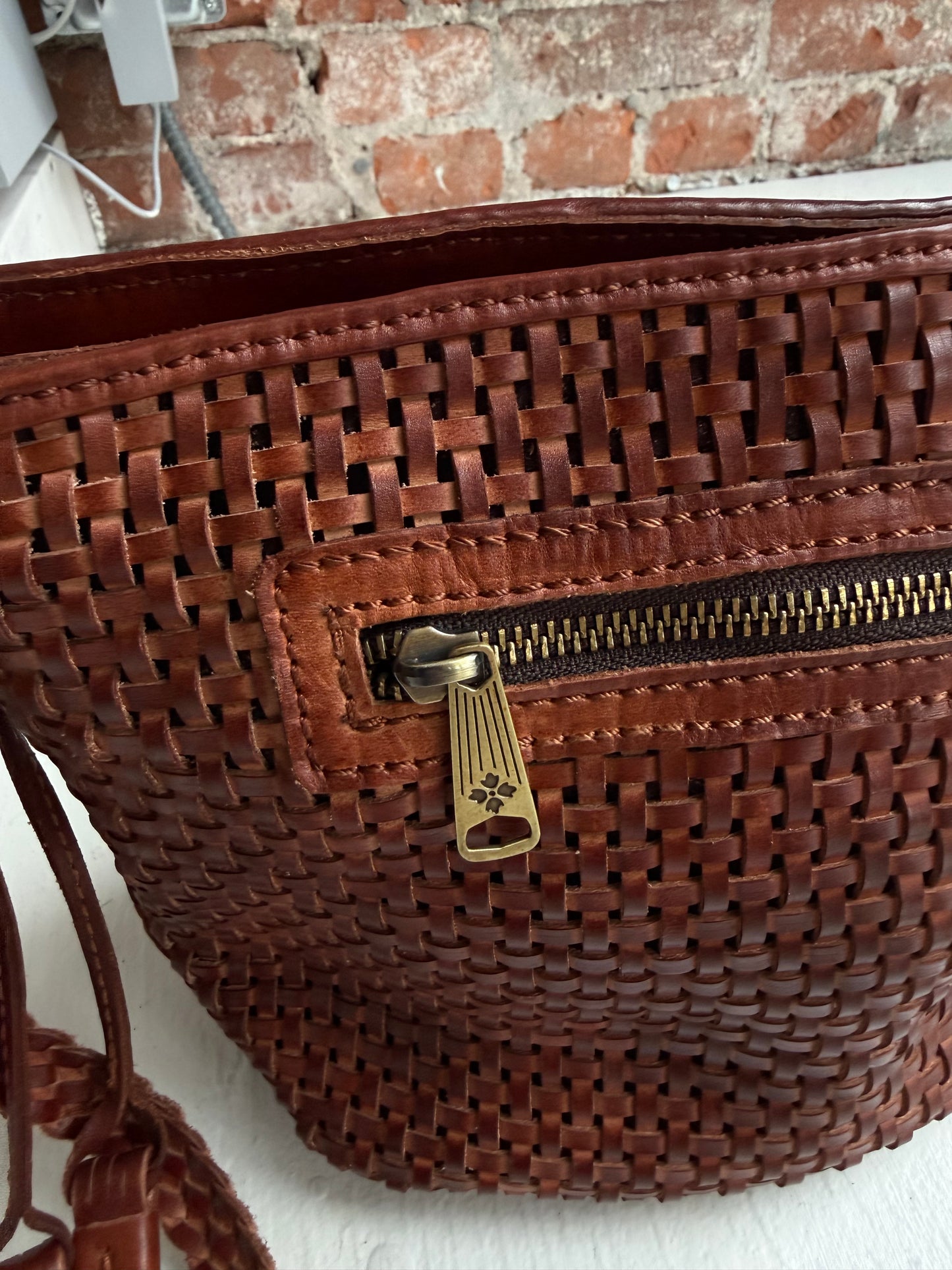 00s Patricia Nash leather woven crossbody bag