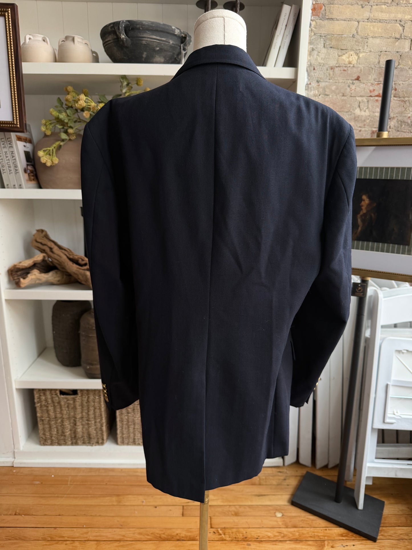 80s Evan Picone lightweight navy wool blazer. Made in the USA