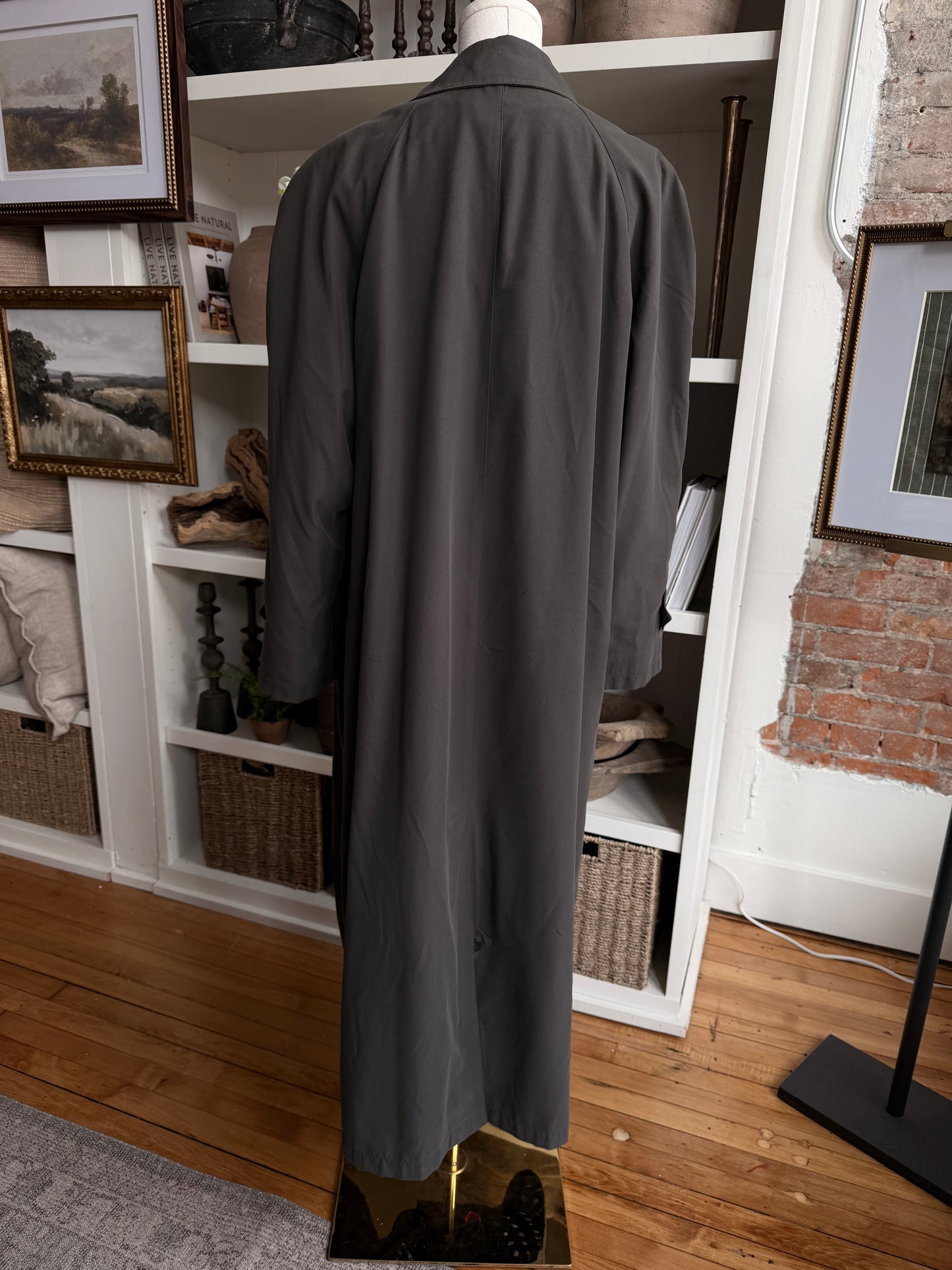 90s Jones New York trench with removable wool lining.