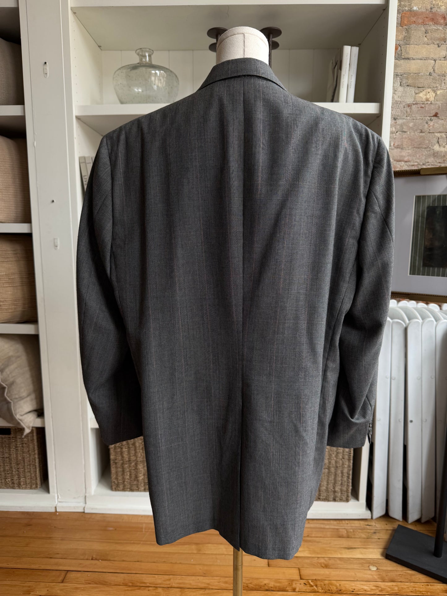 90s Brooks Brothers lightweight wool blazer. Made in the USA