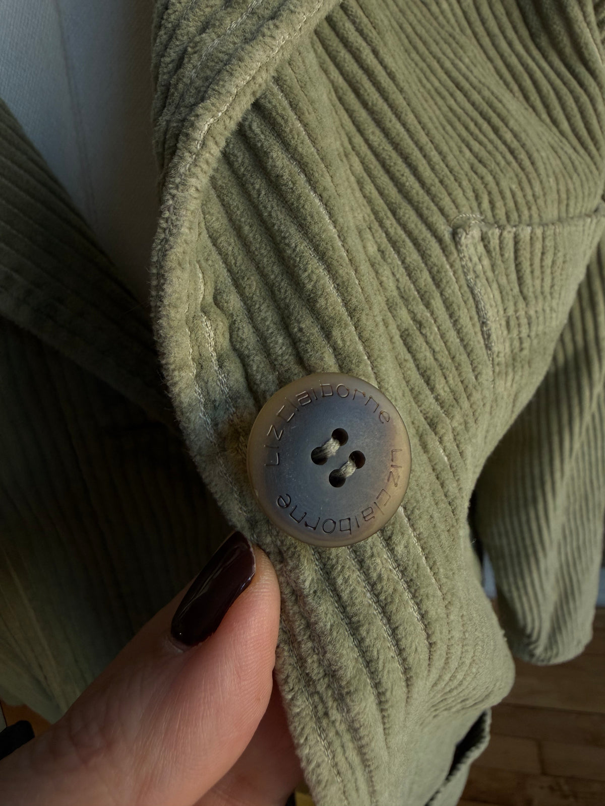 90s Liz Claiborne green corduroy chore coat. Fits XXS-S petite
