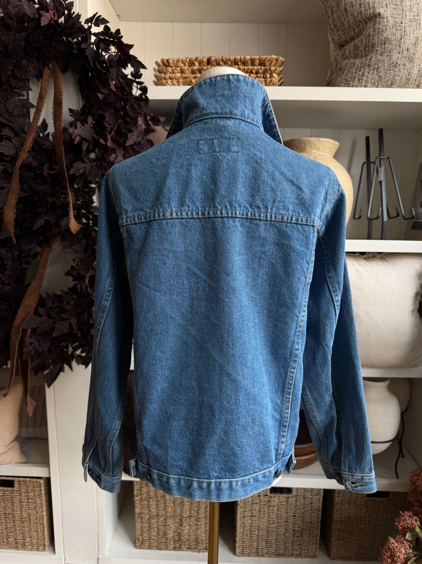 90s Lands End denim jacket. Fits XS-M petite