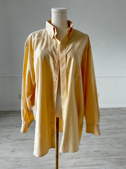 00s Lands’ End yellow oxford