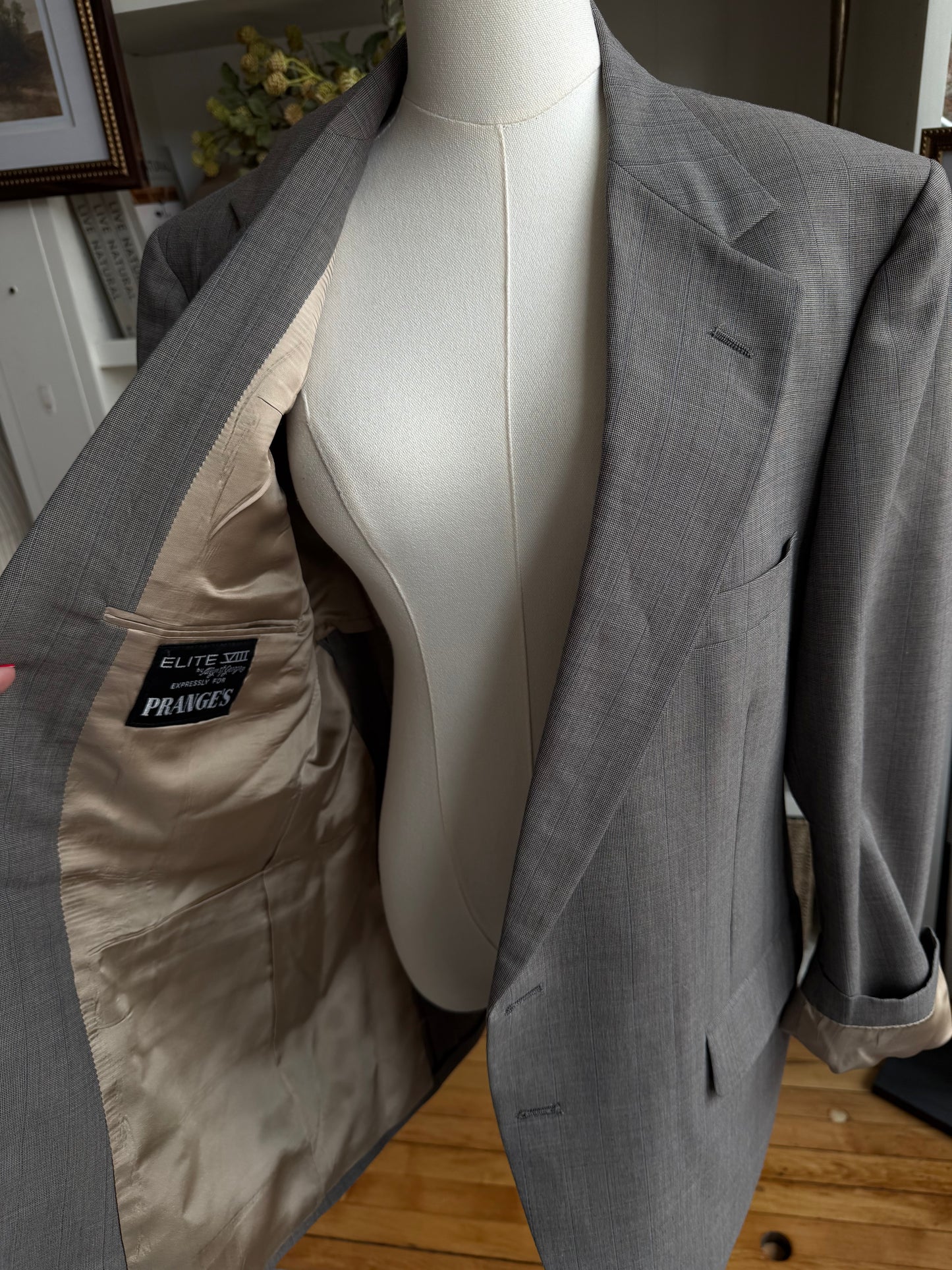 80s Allyn St George lightweight wool blazer. Made in the USA