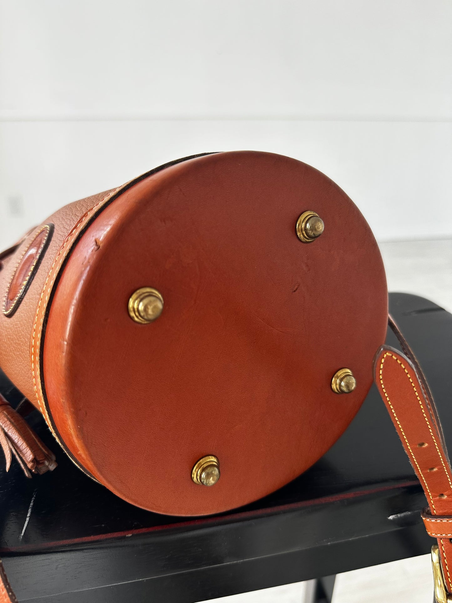80s/90s Dooney and Bourke bucket bag