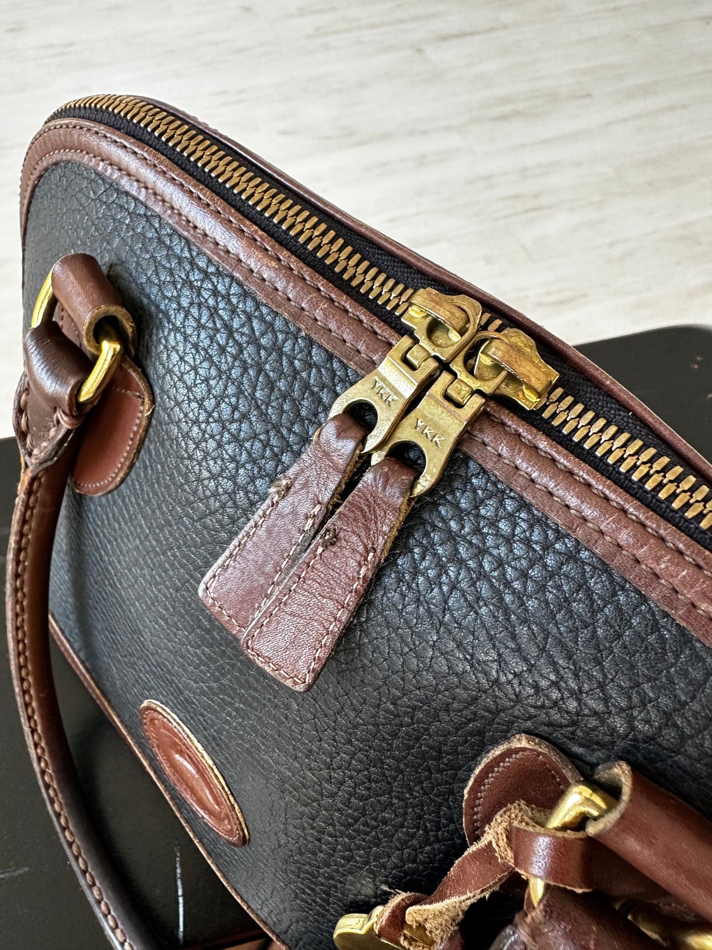 90s Dooney and Bourke navy satchel with matching wallet