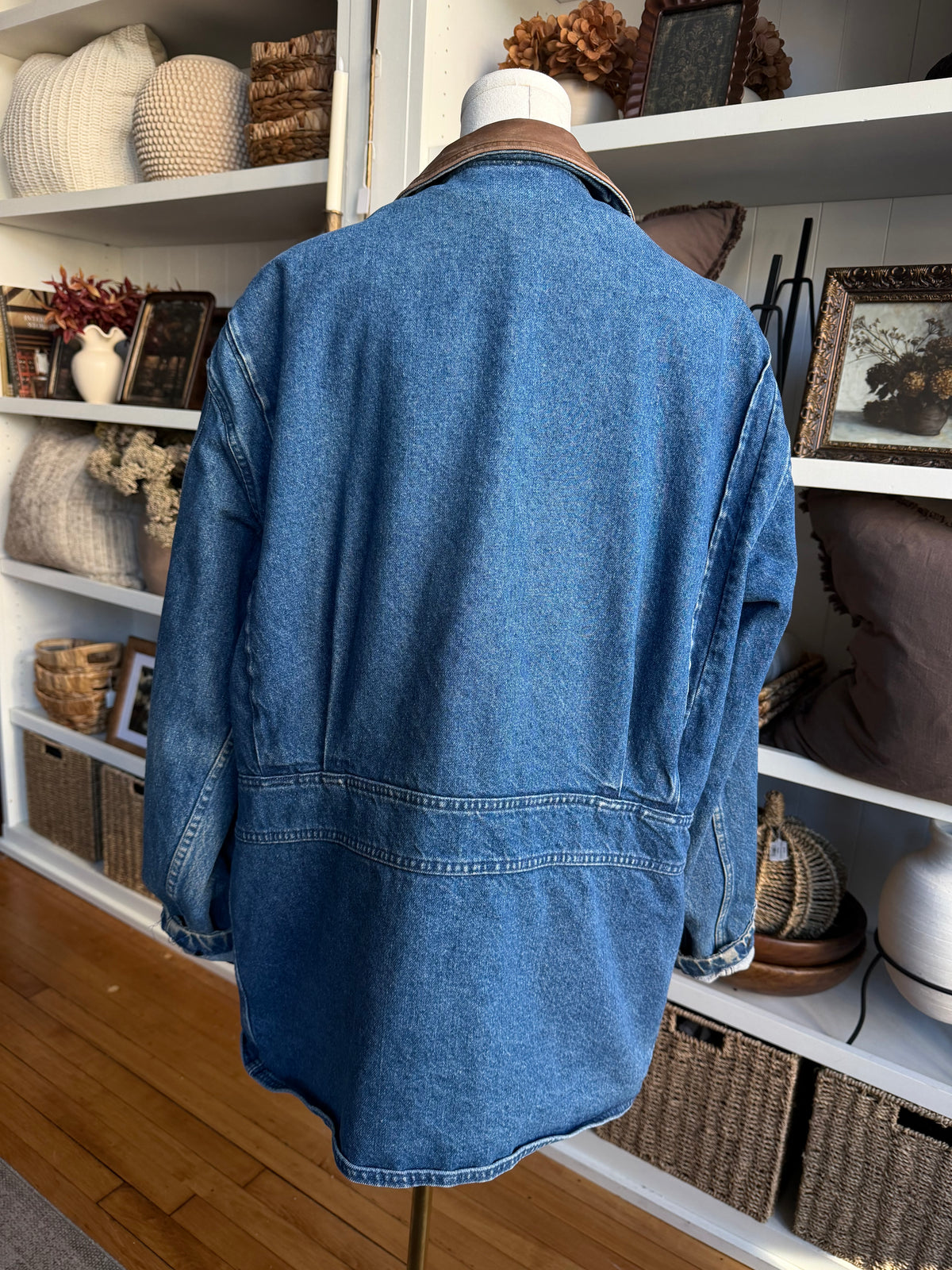 90s Woolrich denim barn coat with button out wool lining and leather collar. Made in the USA