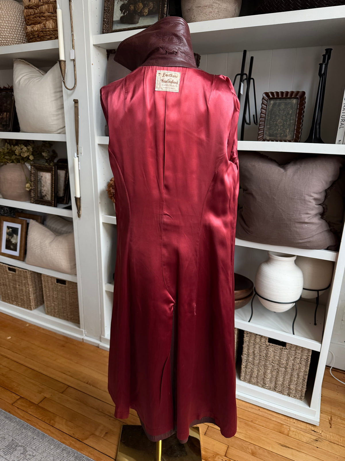 70s Burgundy leather trench. Made in the USA. Fits XXS-S
