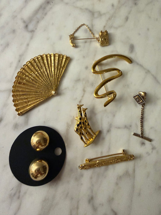 #4 Fan Brooch pack