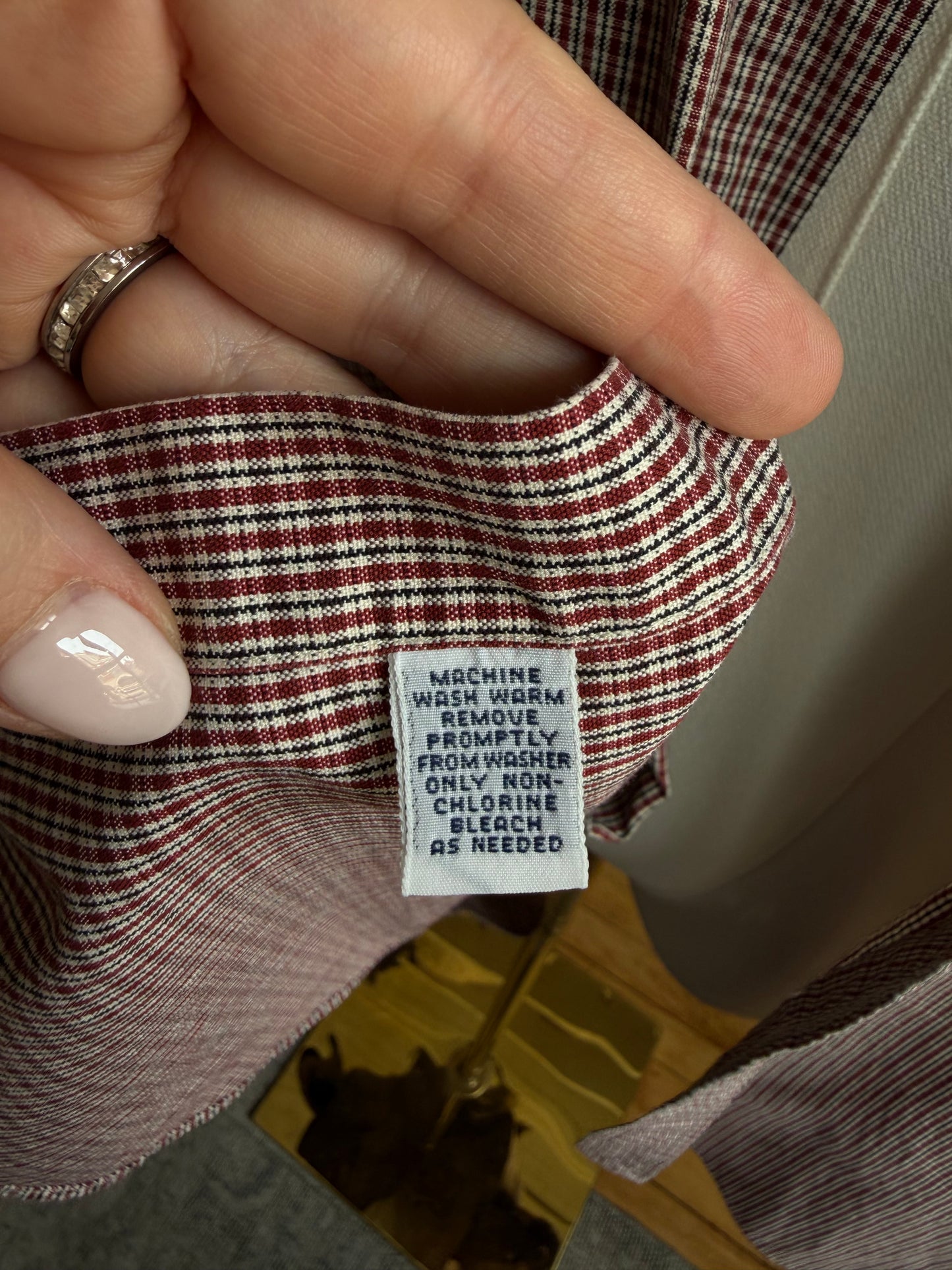 90s Ralph Lauren Yarmouth plaid button down. Made in Hong Kong. Fits M-XL