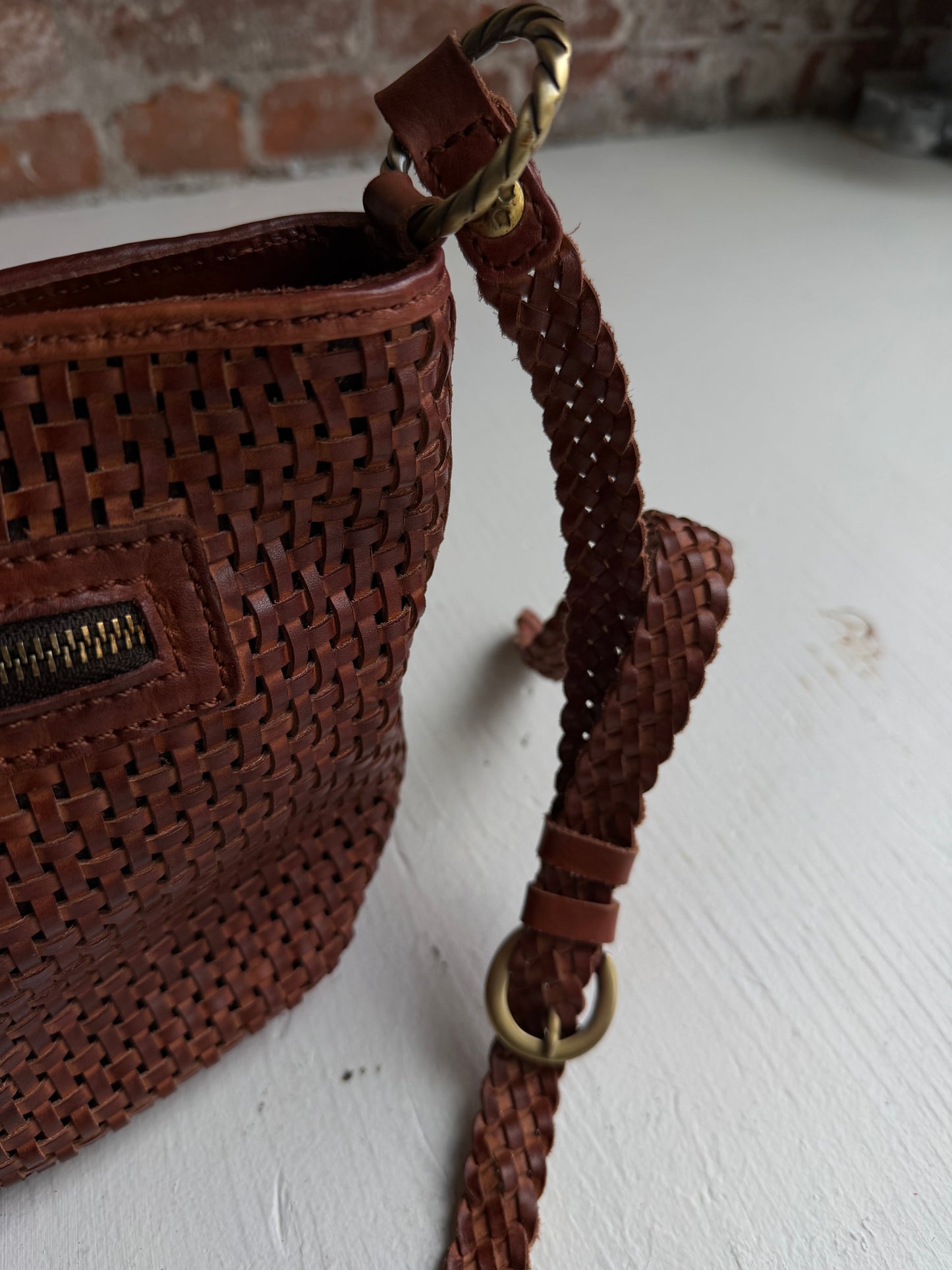 00s Patricia Nash leather woven crossbody bag