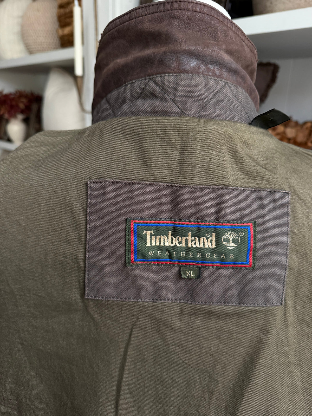 90s Timberland trench with leather collar. Made in Hong Kong. Fits L-XXL