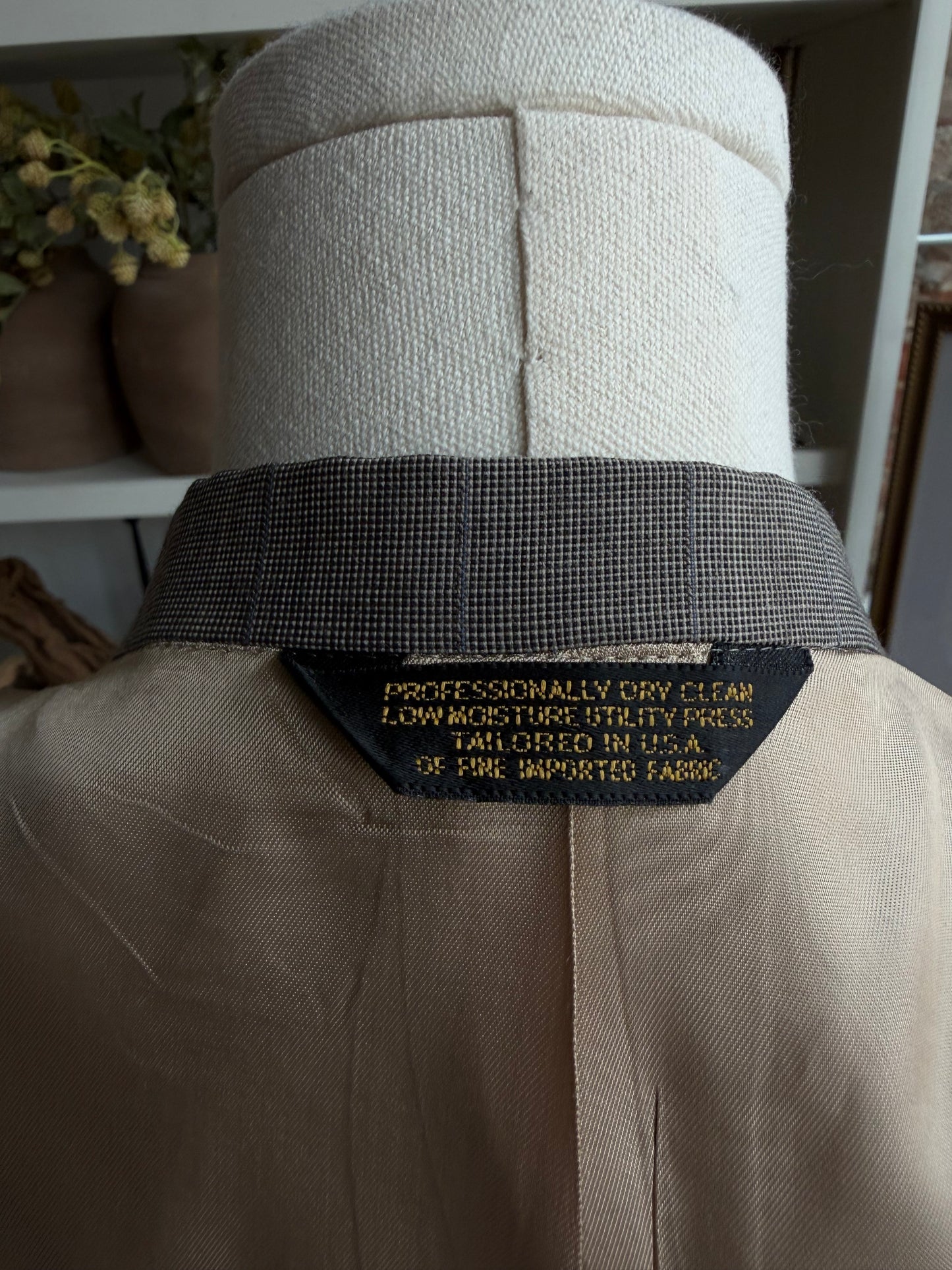 80s Allyn St George lightweight wool blazer. Made in the USA