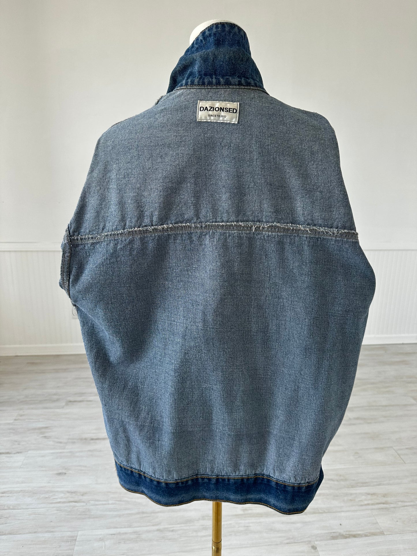 Dazionsed denim jacket