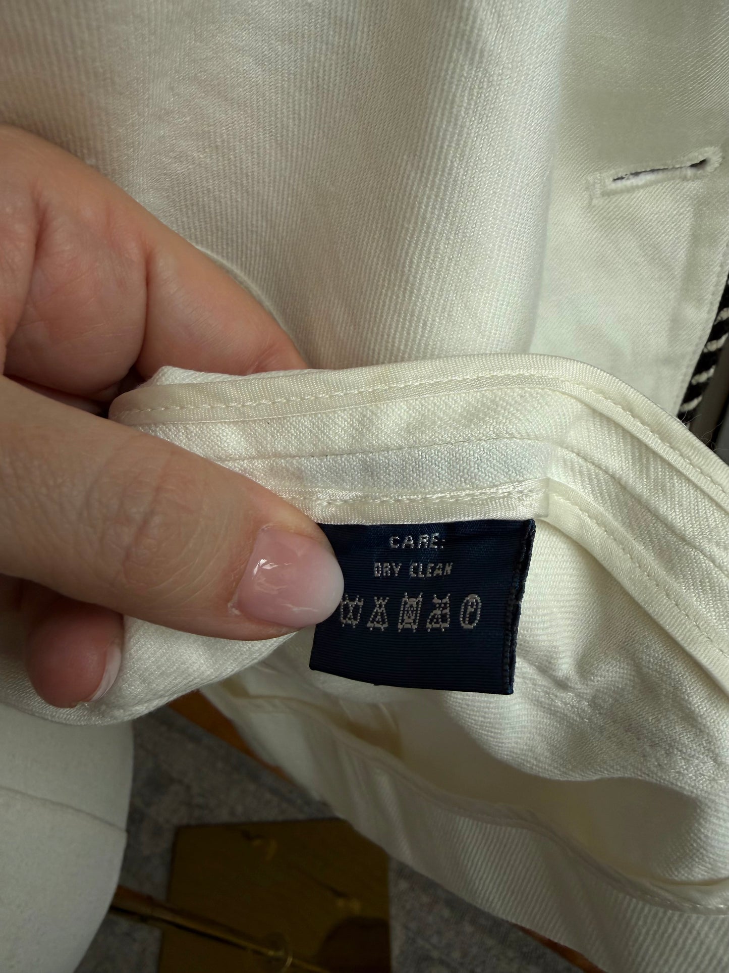 90s Ralph Lauren linen row blazer with navy details.