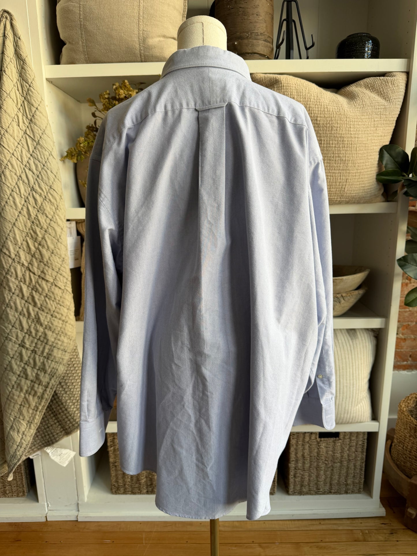 90s Lands End blue Oxford button down. Made in Hong Kong