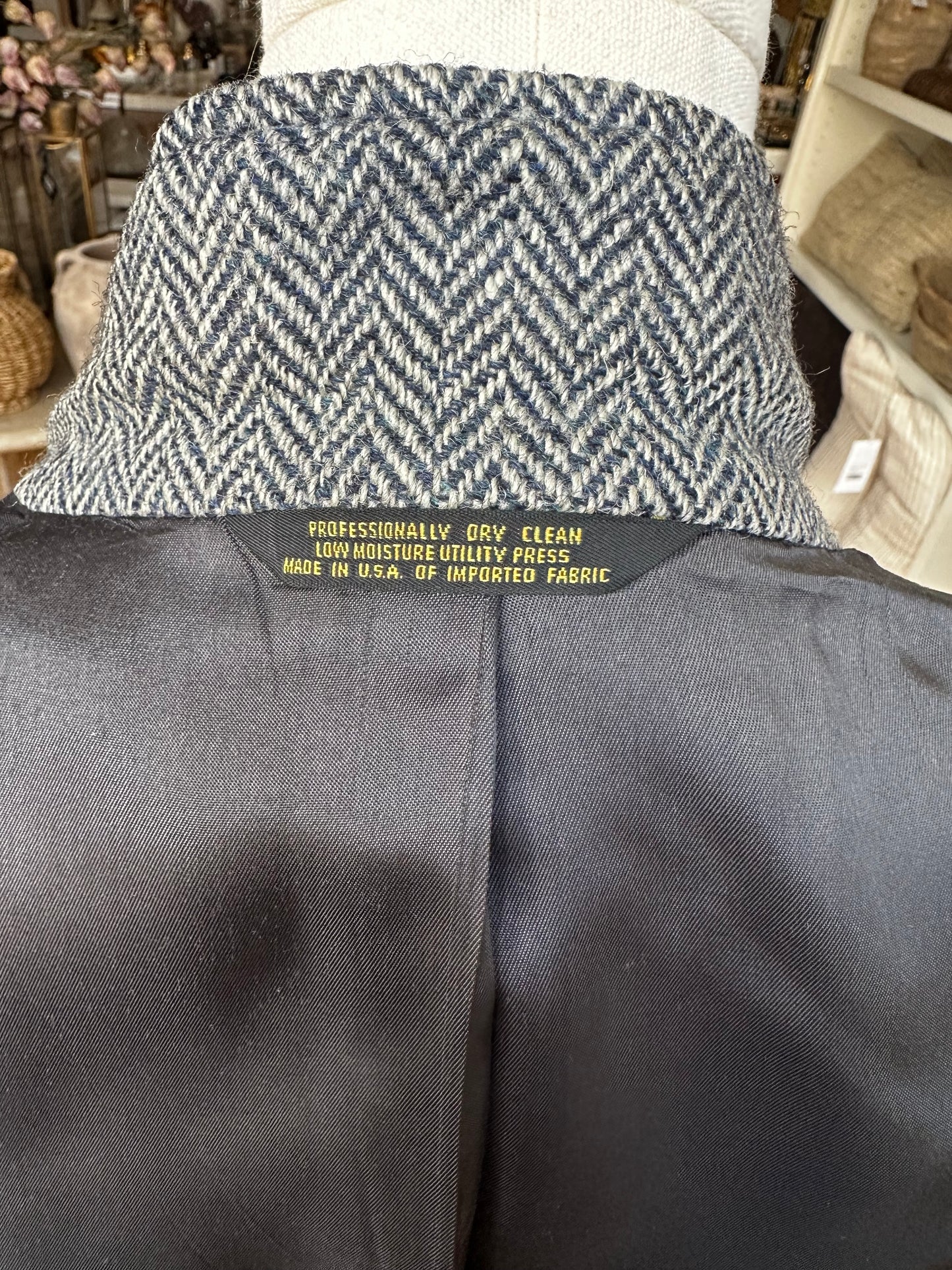 80s Harris Tweed navy blazer for Adams Row. Tailored in the USA