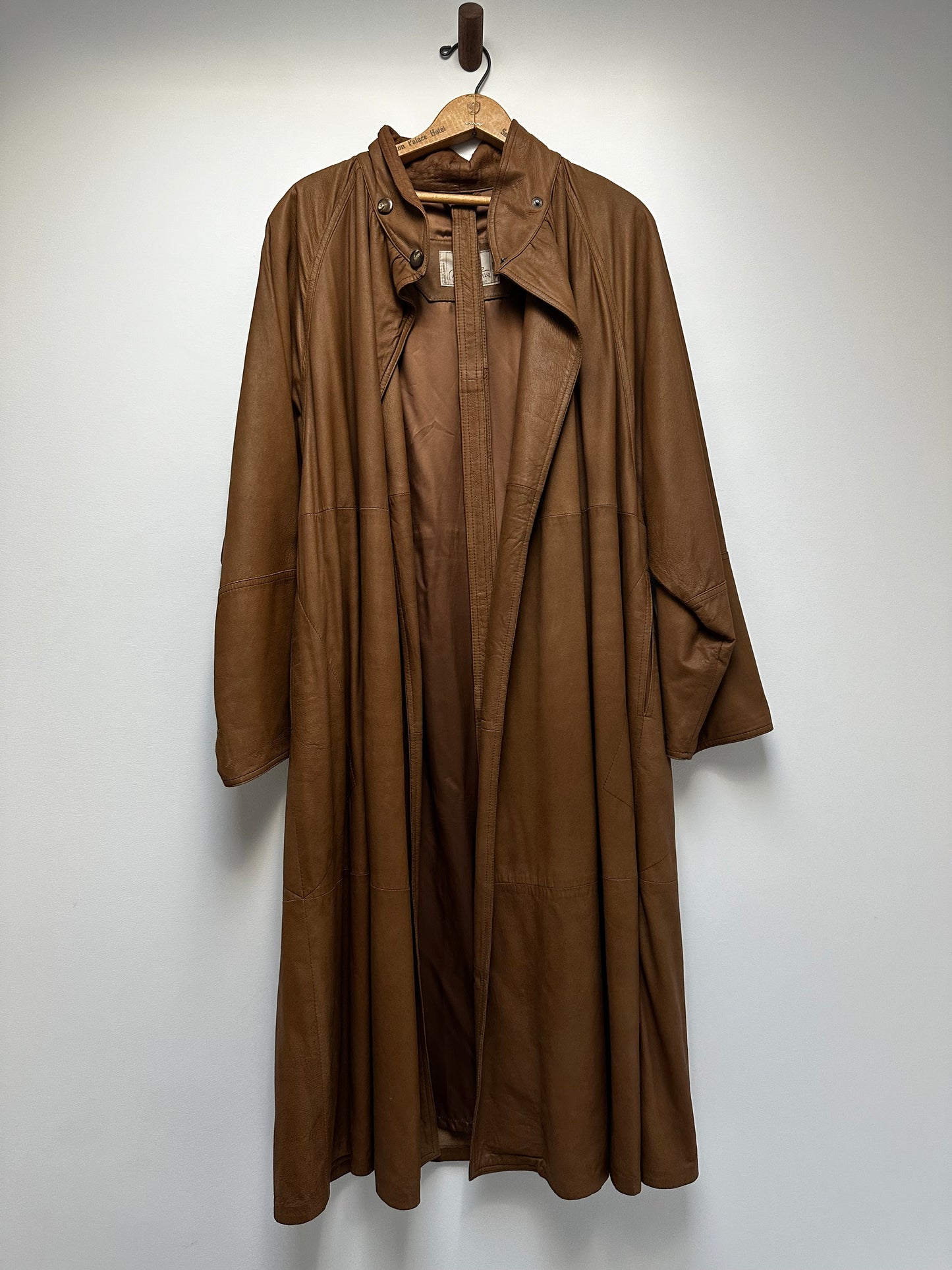 Vintage Mario Vittorio leather trench