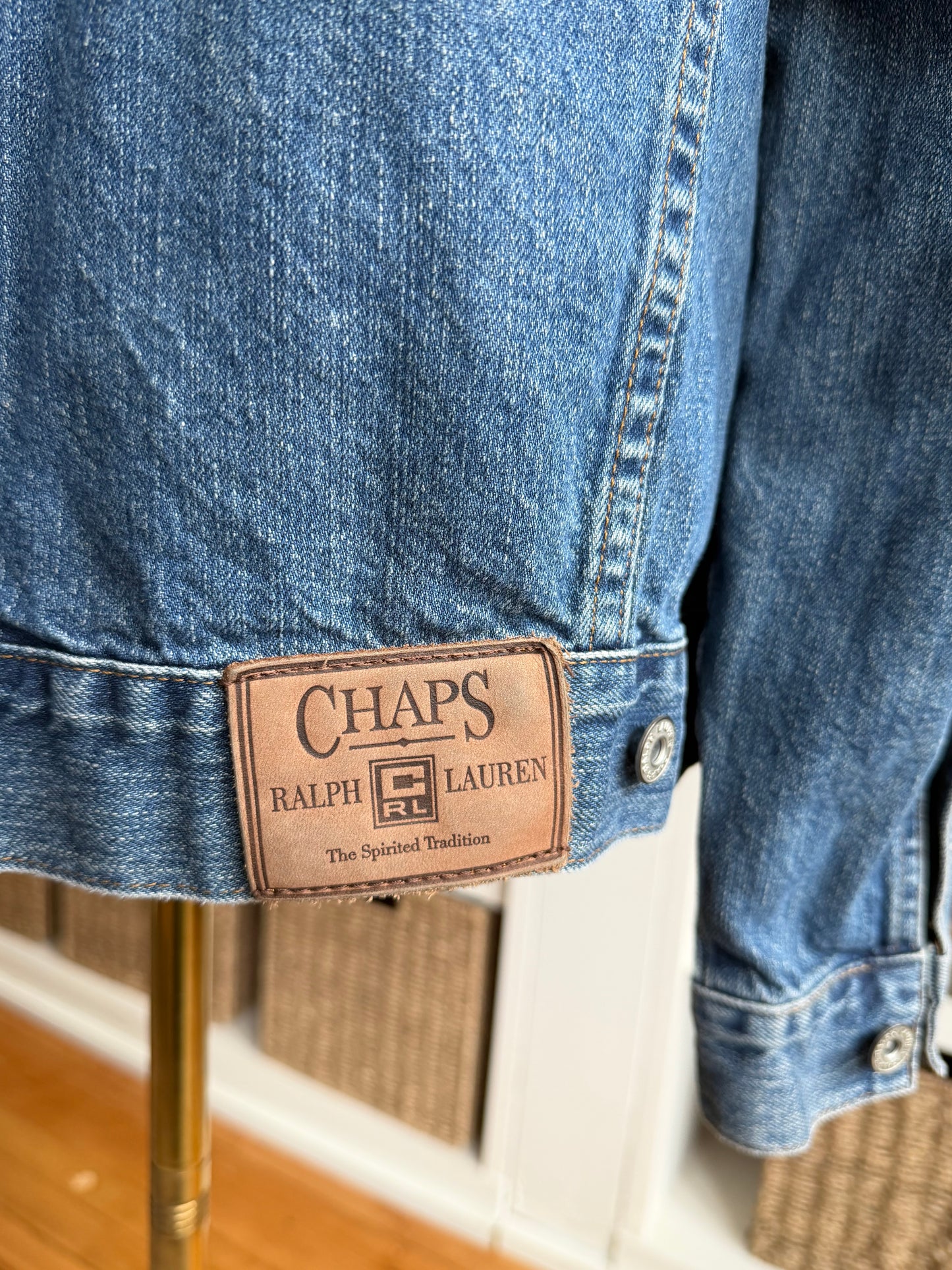 90s Chaps Ralph Lauren denim jacket. Fits M-XL