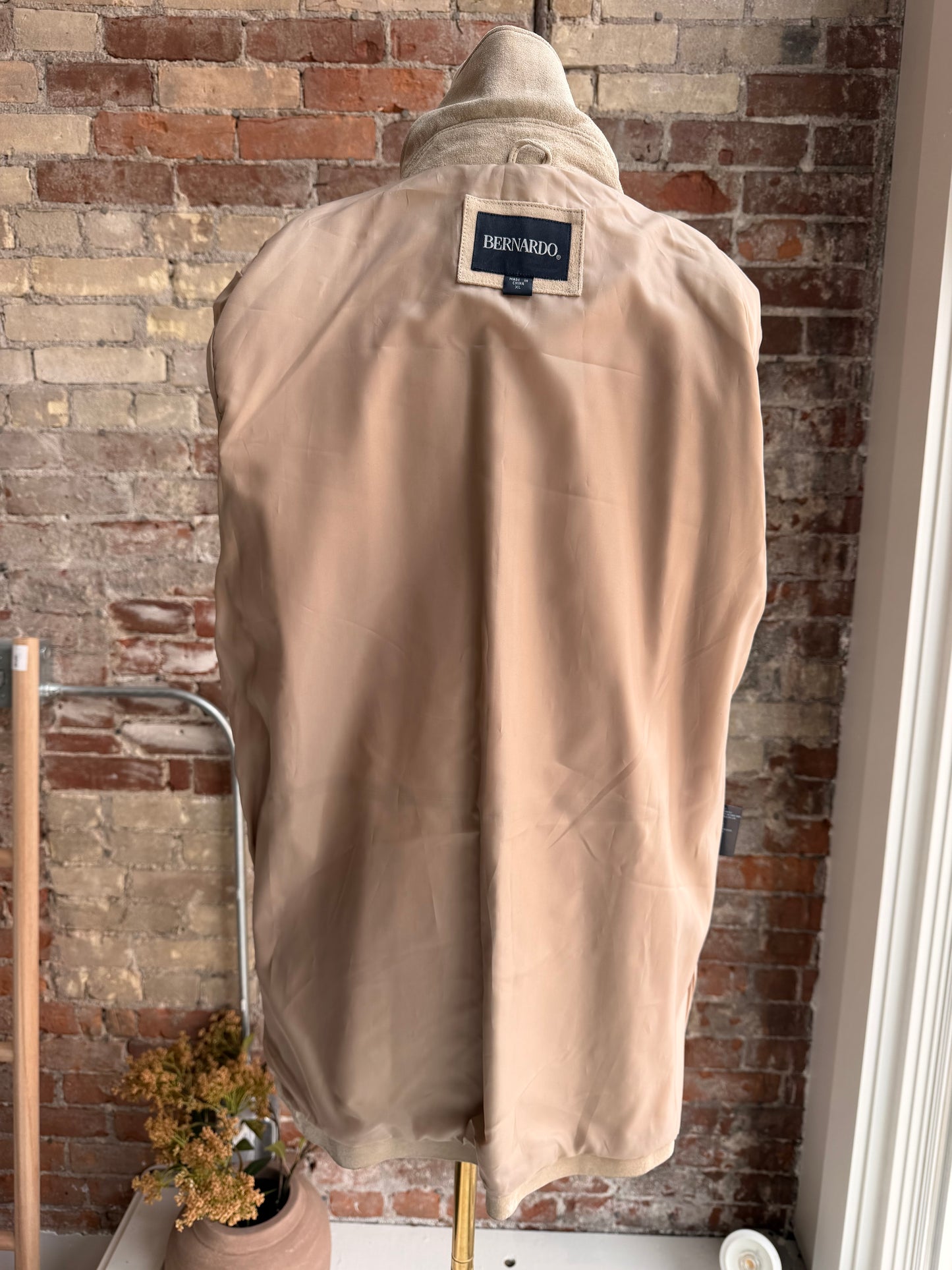 00s Bernardo suede shirt jacket. New with tags