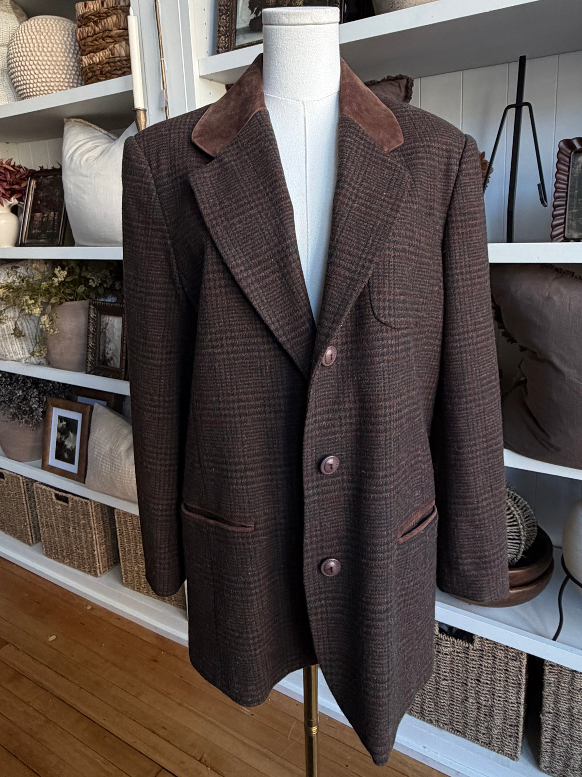 90s Braebrook tweed blazer with leather collar. Fits XS-M petite
