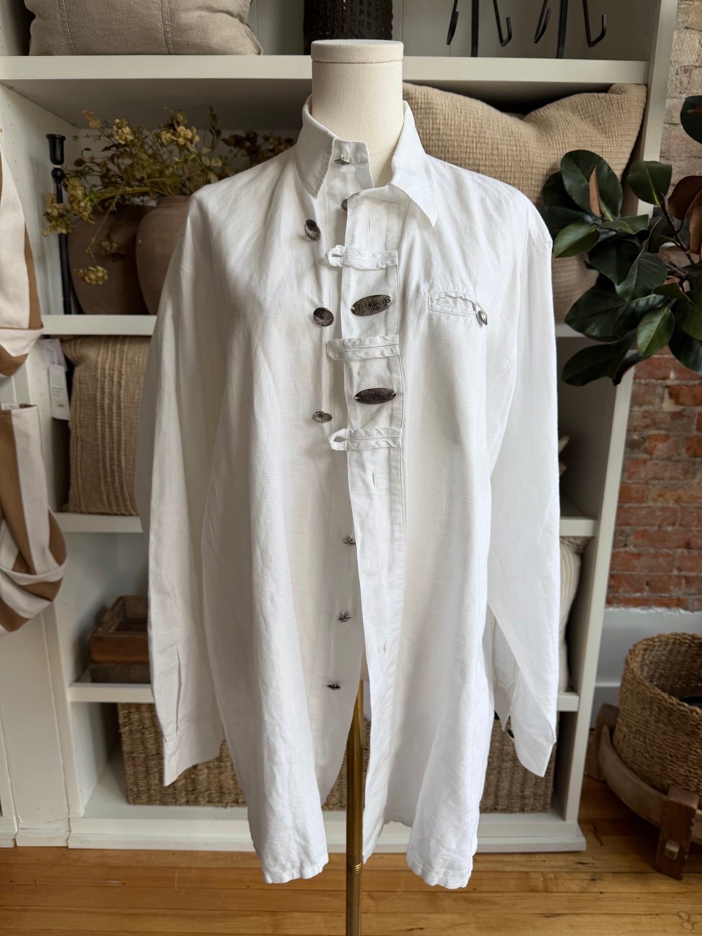 Vintage Cotton/Linen blend button down with silver buttons. Sourced in Paris