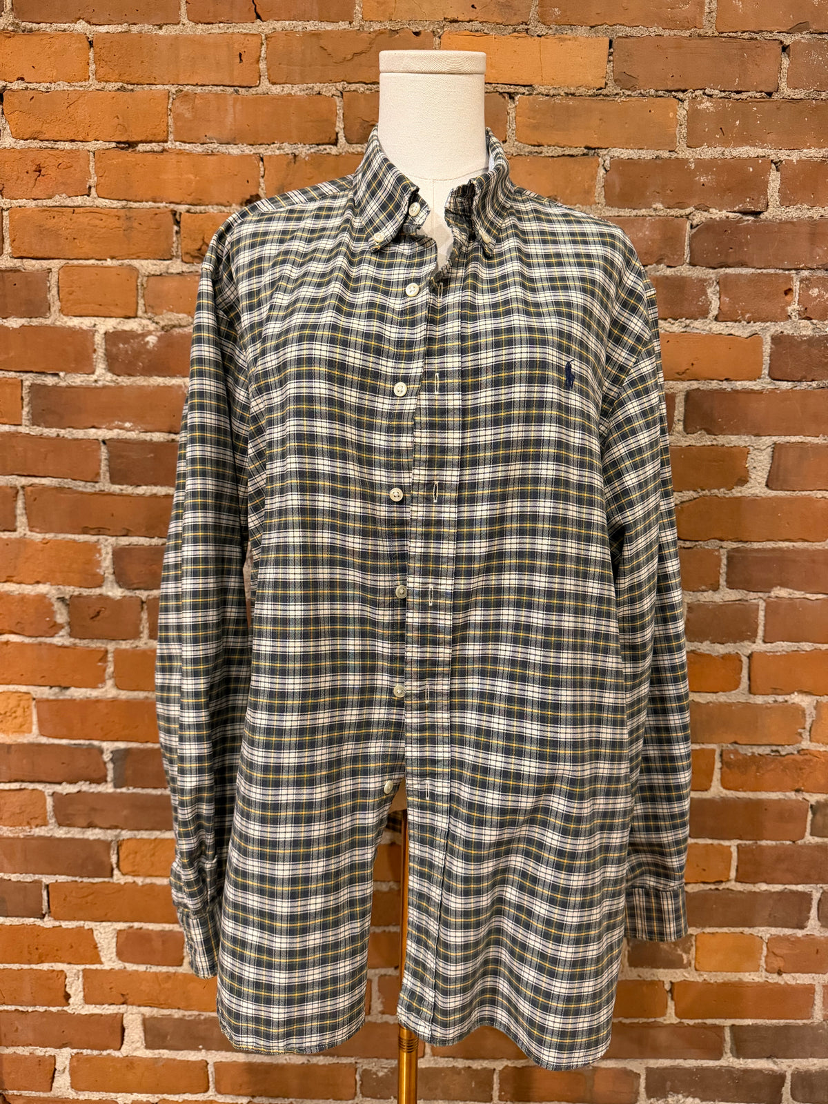90s Polo Ralph Lauren plaid button down. Fits M-XL
